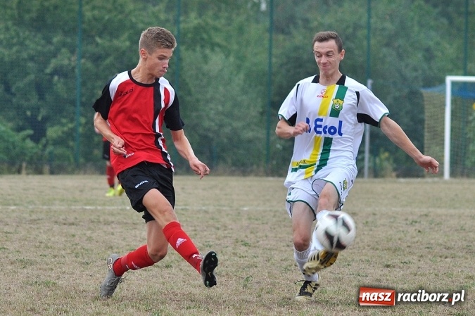 Zdjęcie w galerii na portalu naszraciborz.pl: Skromna wygrana Brzezia na rozpoczęcie sezonu wiadomości z regionu