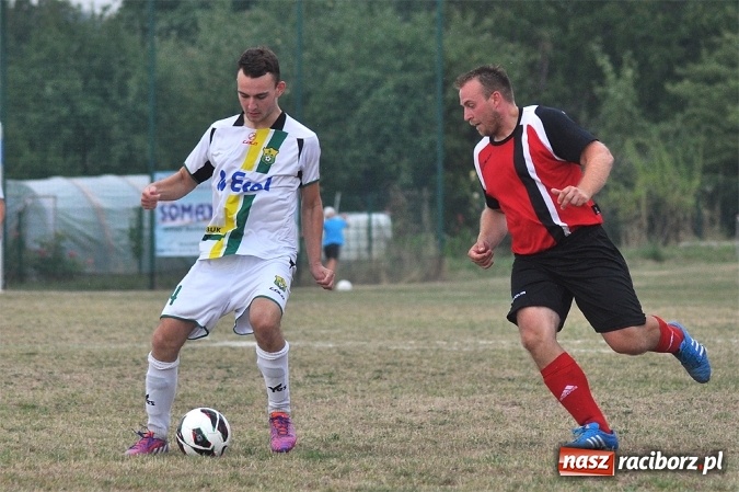Zdjęcie w galerii na portalu naszraciborz.pl: Skromna wygrana Brzezia na rozpoczęcie sezonu wiadomości z regionu