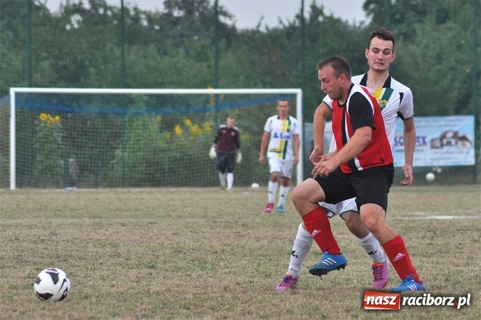 Zdjęcie w galerii na portalu naszraciborz.pl: Skromna wygrana Brzezia na rozpoczęcie sezonu wiadomości z regionu