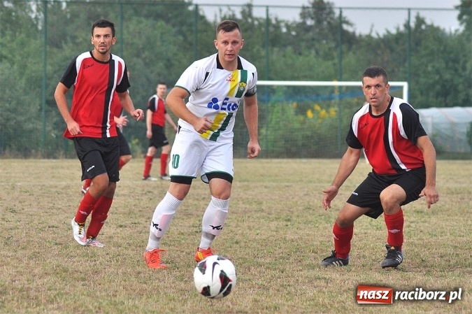 Zdjęcie w galerii na portalu naszraciborz.pl: Skromna wygrana Brzezia na rozpoczęcie sezonu wiadomości z regionu