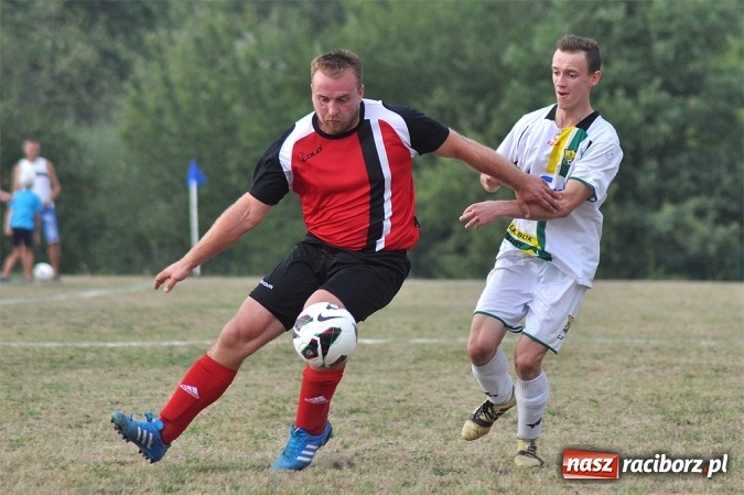 Zdjęcie w galerii na portalu naszraciborz.pl: Skromna wygrana Brzezia na rozpoczęcie sezonu wiadomości z regionu