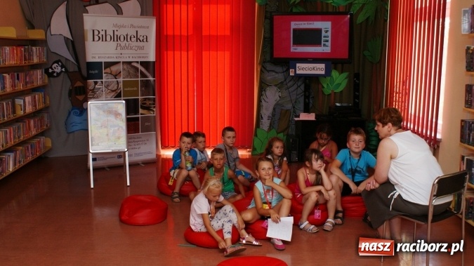 Zdjęcie w galerii na portalu naszraciborz.pl: Po raz czwarty raciborska biblioteka uczestniczyła w akcji Sieciaki na wakacjach  wiadomości z regionu