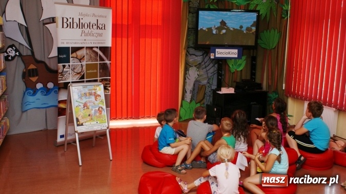 Zdjęcie w galerii na portalu naszraciborz.pl: Po raz czwarty raciborska biblioteka uczestniczyła w akcji Sieciaki na wakacjach  wiadomości z regionu