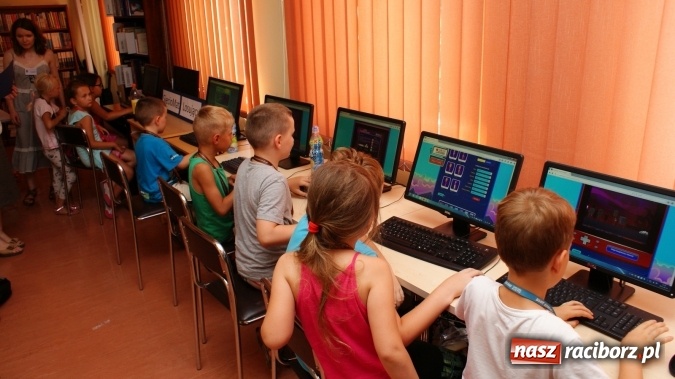 Zdjęcie w galerii na portalu naszraciborz.pl: Po raz czwarty raciborska biblioteka uczestniczyła w akcji Sieciaki na wakacjach  wiadomości z regionu