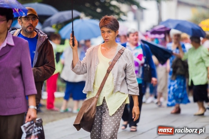 Zdjęcie w galerii na portalu naszraciborz.pl: Pielgrzymi z powiatu raciborskiego wyruszyli na Jasną Górę wiadomości z regionu