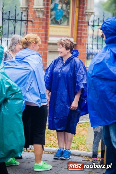 Zdjęcie w galerii na portalu naszraciborz.pl: Pielgrzymi z powiatu raciborskiego wyruszyli na Jasną Górę wiadomości z regionu