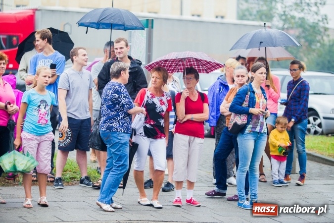 Zdjęcie w galerii na portalu naszraciborz.pl: Pielgrzymi z powiatu raciborskiego wyruszyli na Jasną Górę wiadomości z regionu