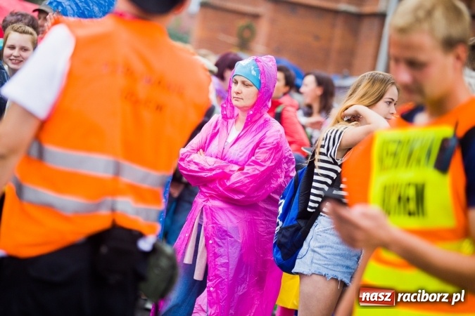 Zdjęcie w galerii na portalu naszraciborz.pl: Pielgrzymi z powiatu raciborskiego wyruszyli na Jasną Górę wiadomości z regionu