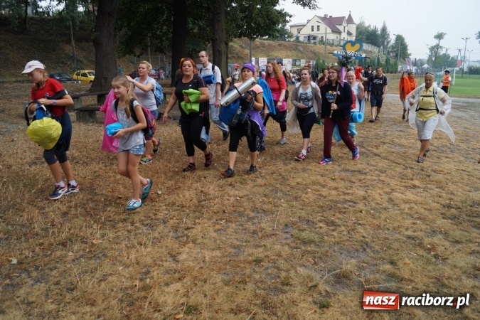 Zdjęcie w galerii na portalu naszraciborz.pl: Gmina Nędza przyjęła kilkuset pielgrzymów wiadomości z regionu