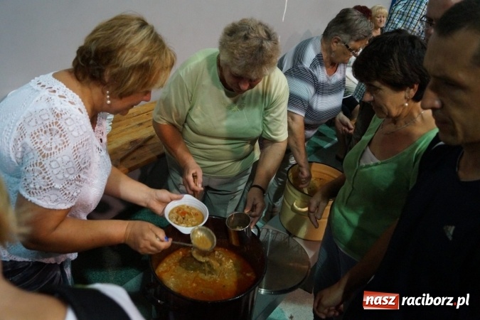 Zdjęcie w galerii na portalu naszraciborz.pl: Gmina Nędza przyjęła kilkuset pielgrzymów wiadomości z regionu