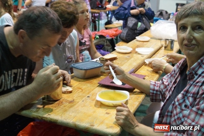 Zdjęcie w galerii na portalu naszraciborz.pl: Gmina Nędza przyjęła kilkuset pielgrzymów wiadomości z regionu