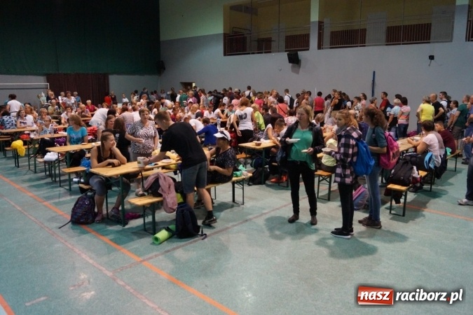 Zdjęcie w galerii na portalu naszraciborz.pl: Gmina Nędza przyjęła kilkuset pielgrzymów wiadomości z regionu