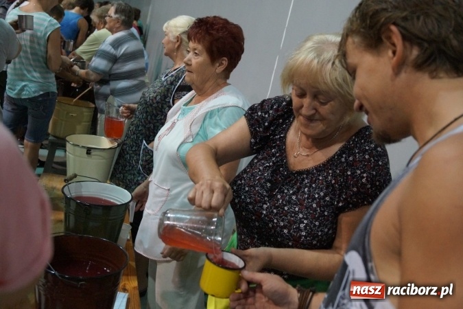 Zdjęcie w galerii na portalu naszraciborz.pl: Gmina Nędza przyjęła kilkuset pielgrzymów wiadomości z regionu