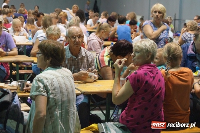 Zdjęcie w galerii na portalu naszraciborz.pl: Gmina Nędza przyjęła kilkuset pielgrzymów wiadomości z regionu