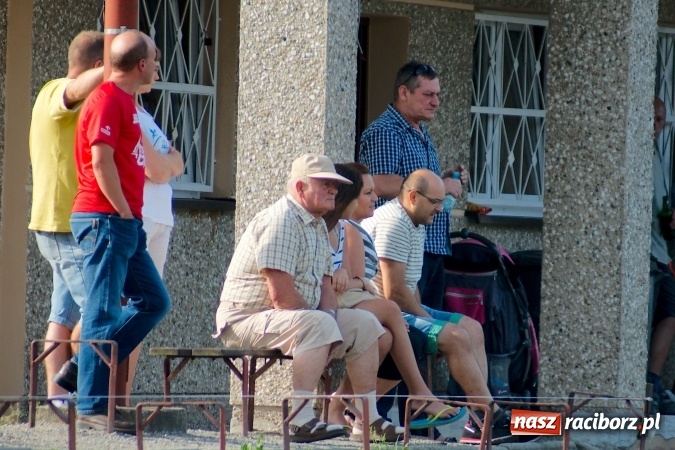 Zdjęcie w galerii na portalu naszraciborz.pl: Puchar Polski: Cztery gole w Owsiszczach. Lubomia gra dalej wiadomości z regionu