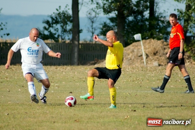 Zdjęcie w galerii na portalu naszraciborz.pl: Puchar Polski: Cztery gole w Owsiszczach. Lubomia gra dalej wiadomości z regionu