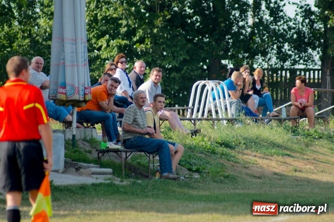 Zdjęcie w galerii na portalu naszraciborz.pl: Puchar Polski: Cztery gole w Owsiszczach. Lubomia gra dalej wiadomości z regionu