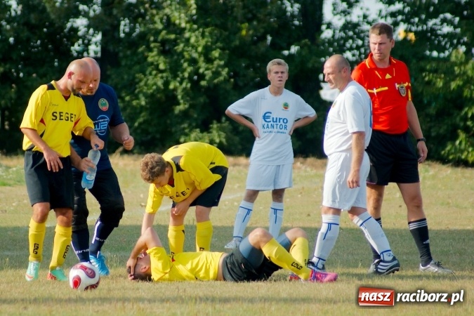 Zdjęcie w galerii na portalu naszraciborz.pl: Puchar Polski: Cztery gole w Owsiszczach. Lubomia gra dalej wiadomości z regionu