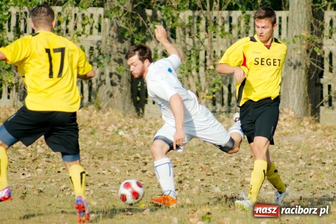 Zdjęcie w galerii na portalu naszraciborz.pl: Puchar Polski: Cztery gole w Owsiszczach. Lubomia gra dalej wiadomości z regionu