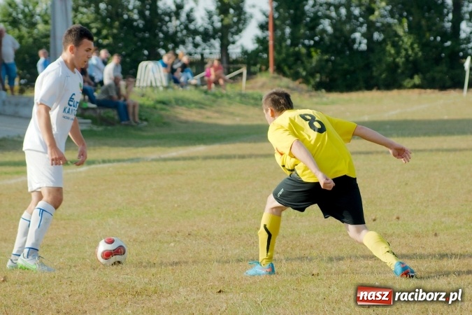 Zdjęcie w galerii na portalu naszraciborz.pl: Puchar Polski: Cztery gole w Owsiszczach. Lubomia gra dalej wiadomości z regionu