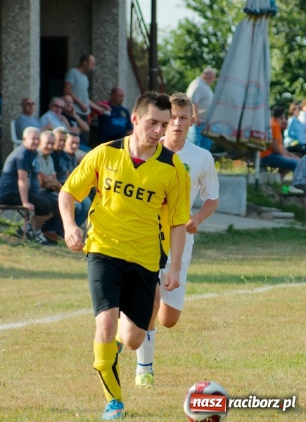 Zdjęcie w galerii na portalu naszraciborz.pl: Puchar Polski: Cztery gole w Owsiszczach. Lubomia gra dalej wiadomości z regionu