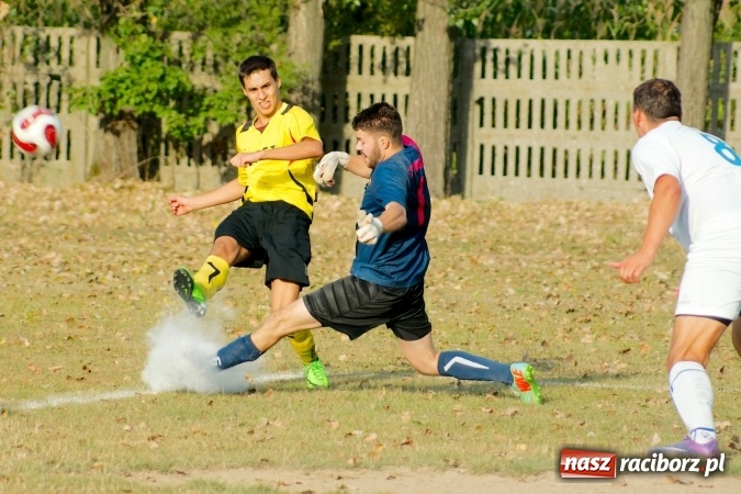 Zdjęcie w galerii na portalu naszraciborz.pl: Puchar Polski: Cztery gole w Owsiszczach. Lubomia gra dalej wiadomości z regionu