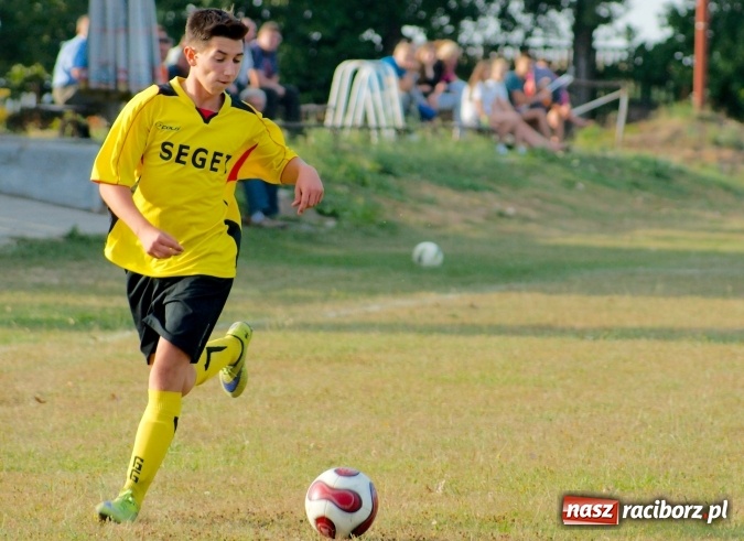 Zdjęcie w galerii na portalu naszraciborz.pl: Puchar Polski: Cztery gole w Owsiszczach. Lubomia gra dalej wiadomości z regionu