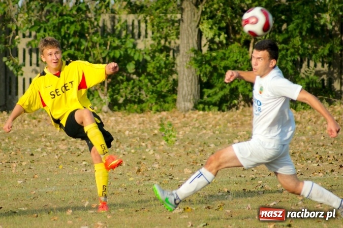 Zdjęcie w galerii na portalu naszraciborz.pl: Puchar Polski: Cztery gole w Owsiszczach. Lubomia gra dalej wiadomości z regionu