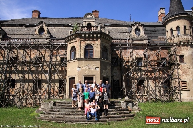 Zdjęcie w galerii na portalu naszraciborz.pl: To miejsce ma coś w sobie. Wychowankowie byłego domu dziecka w Krowiarkach spotkali się po raz czwarty wiadomości z regionu