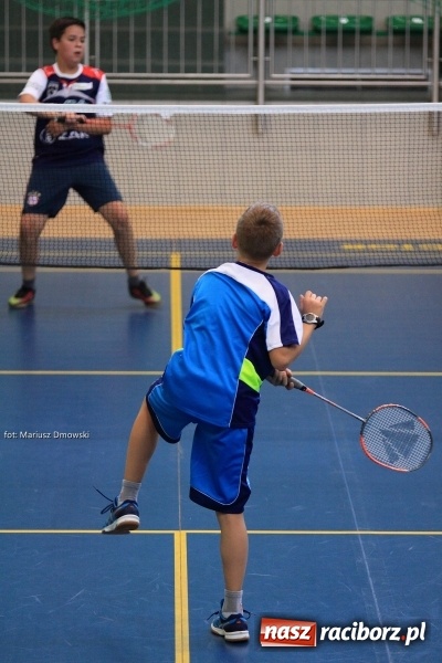 Zdjęcie w galerii na portalu naszraciborz.pl: Rozgrywki badmintona w Arenie Rafako wiadomości z regionu