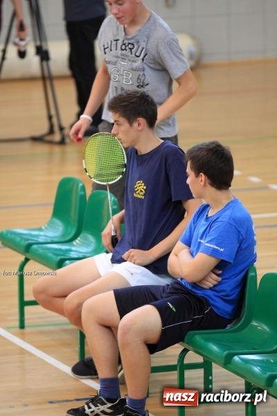 Zdjęcie w galerii na portalu naszraciborz.pl: Rozgrywki badmintona w Arenie Rafako wiadomości z regionu
