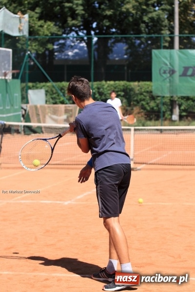 Zdjęcie w galerii na portalu naszraciborz.pl: NSZZ RAFAKO S.A. dzieciom – turniej tenisowy dla dzieci i młodzieży wiadomości z regionu