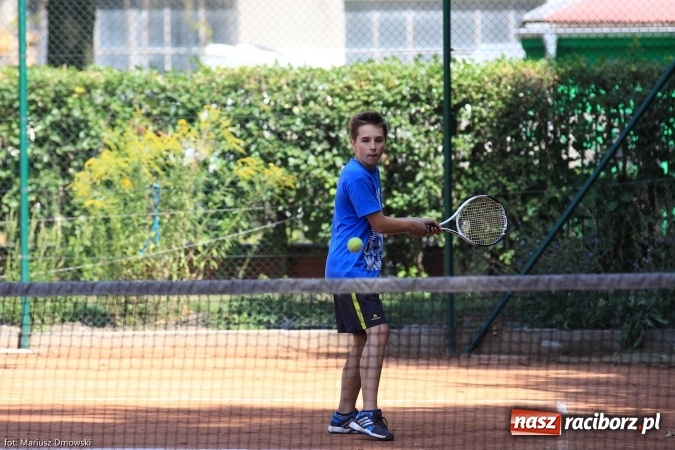 Zdjęcie w galerii na portalu naszraciborz.pl: NSZZ RAFAKO S.A. dzieciom – turniej tenisowy dla dzieci i młodzieży wiadomości z regionu