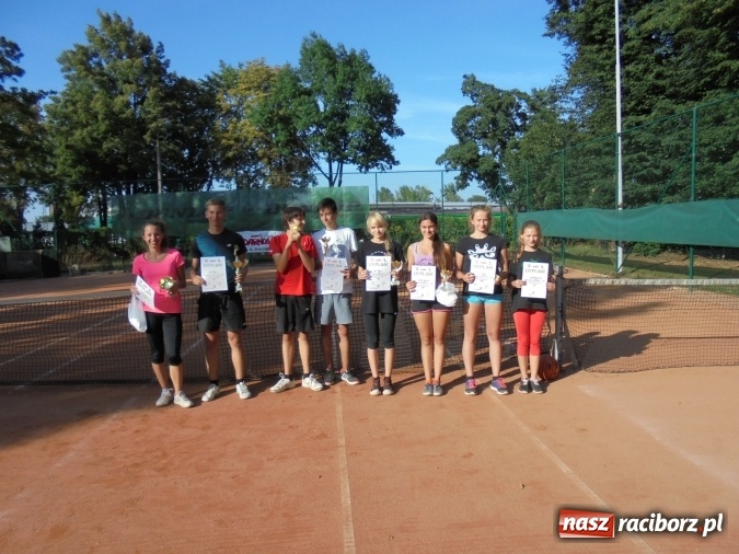 Zdjęcie w galerii na portalu naszraciborz.pl: NSZZ RAFAKO S.A. dzieciom – turniej tenisowy dla dzieci i młodzieży wiadomości z regionu