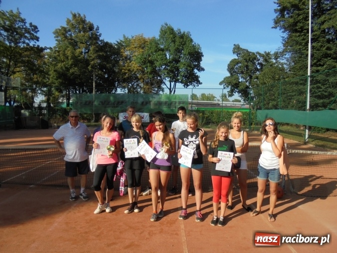 Zdjęcie w galerii na portalu naszraciborz.pl: NSZZ RAFAKO S.A. dzieciom – turniej tenisowy dla dzieci i młodzieży wiadomości z regionu