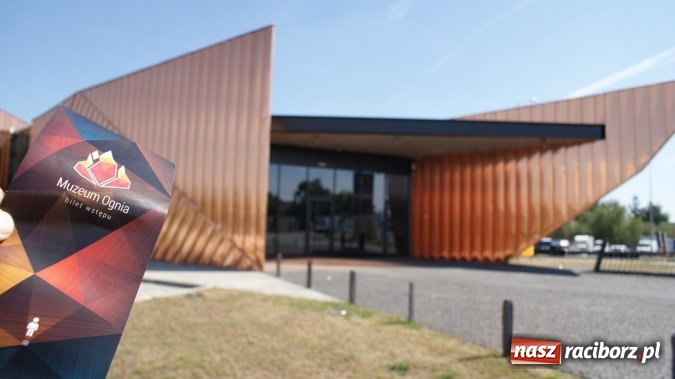 Zdjęcie w galerii na portalu naszraciborz.pl: Lato z Biblioteką trwa - kolejna wycieczka wiadomości z regionu