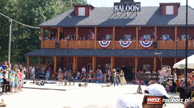 Zdjęcie w galerii na portalu naszraciborz.pl: Lato z Biblioteką trwa - kolejna wycieczka wiadomości z regionu