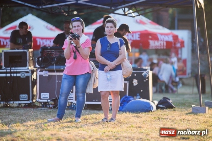 Zdjęcie w galerii na portalu naszraciborz.pl: Zakończenie Lata z Gminą Krzyżanowice i zespołem Mafia wiadomości z regionu