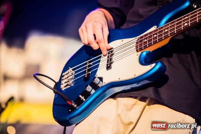 Zdjęcie w galerii na portalu naszraciborz.pl: Zakończenie Lata z Gminą Krzyżanowice i zespołem Mafia wiadomości z regionu