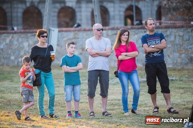 Zdjęcie w galerii na portalu naszraciborz.pl: Zakończenie Lata z Gminą Krzyżanowice i zespołem Mafia wiadomości z regionu