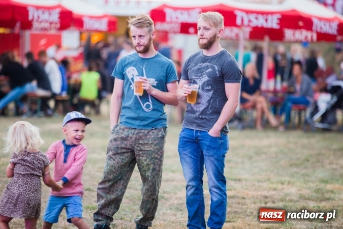 Zdjęcie w galerii na portalu naszraciborz.pl: Zakończenie Lata z Gminą Krzyżanowice i zespołem Mafia wiadomości z regionu