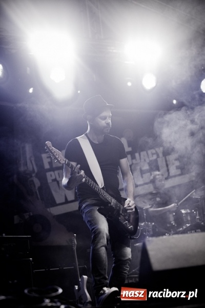 Zdjęcie w galerii na portalu naszraciborz.pl: Zakończenie Lata z Gminą Krzyżanowice i zespołem Mafia wiadomości z regionu