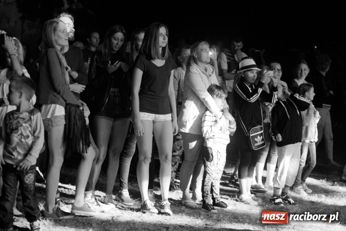 Zdjęcie w galerii na portalu naszraciborz.pl: Zakończenie Lata z Gminą Krzyżanowice i zespołem Mafia wiadomości z regionu
