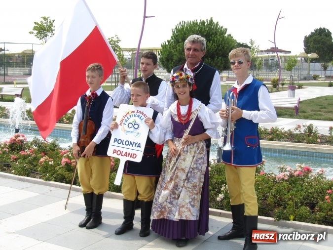 Zdjęcie w galerii na portalu naszraciborz.pl: Zespoły Łężczok i Arabeska na Festiwalu w Turcji  wiadomości z regionu