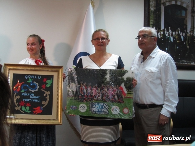 Zdjęcie w galerii na portalu naszraciborz.pl: Zespoły Łężczok i Arabeska na Festiwalu w Turcji  wiadomości z regionu