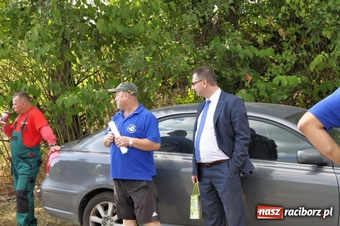 Zdjęcie w galerii na portalu naszraciborz.pl: Trwają II Memoriałowe Zawody Wędkarskie Odra 2015 wiadomości z regionu