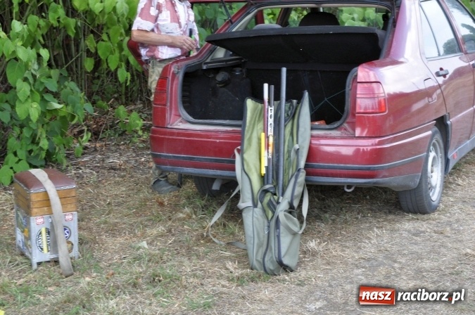 Zdjęcie w galerii na portalu naszraciborz.pl: Trwają II Memoriałowe Zawody Wędkarskie Odra 2015 wiadomości z regionu