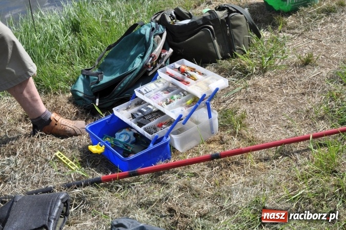 Zdjęcie w galerii na portalu naszraciborz.pl: Trwają II Memoriałowe Zawody Wędkarskie Odra 2015 wiadomości z regionu