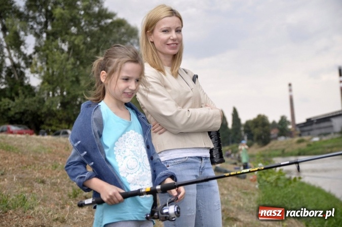 Zdjęcie w galerii na portalu naszraciborz.pl: Trwają II Memoriałowe Zawody Wędkarskie Odra 2015 wiadomości z regionu