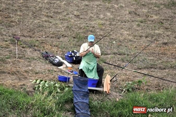 Zdjęcie w galerii na portalu naszraciborz.pl: Trwają II Memoriałowe Zawody Wędkarskie Odra 2015 wiadomości z regionu